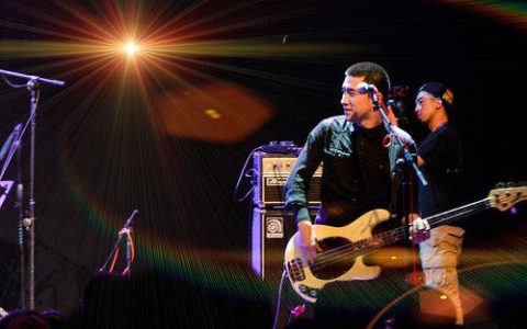 生日快乐吉他谱,丢火车乐队歌曲,C调指弹简谱,新手弹唱音艺吉他编配版本版本